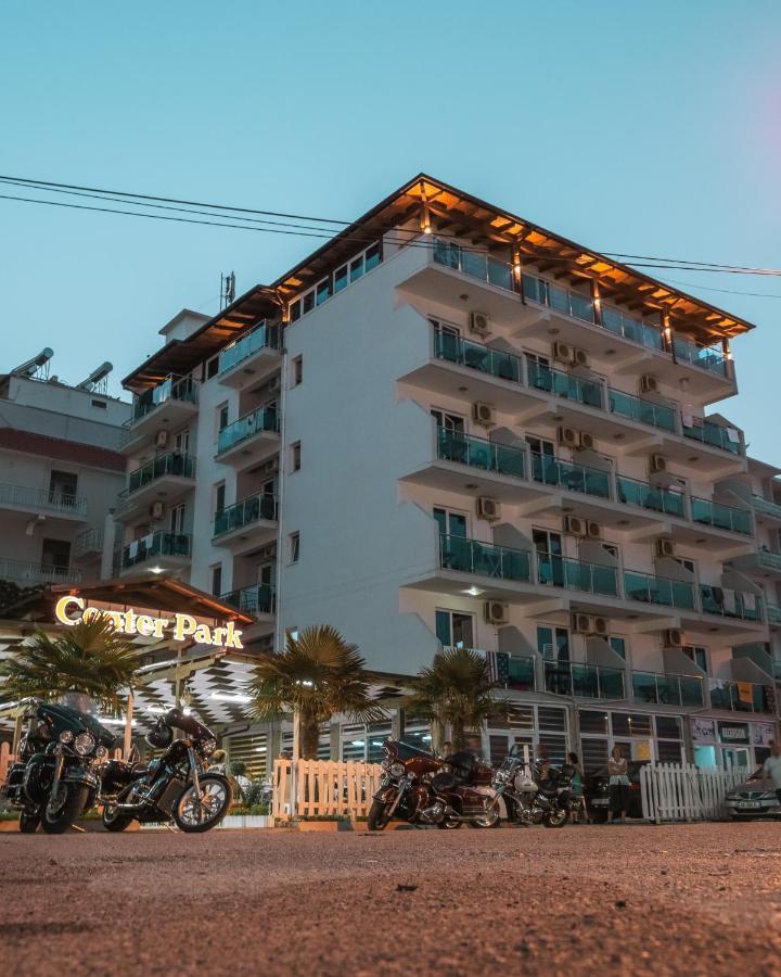 Center Park Hotel Velipoje Ngoại thất bức ảnh