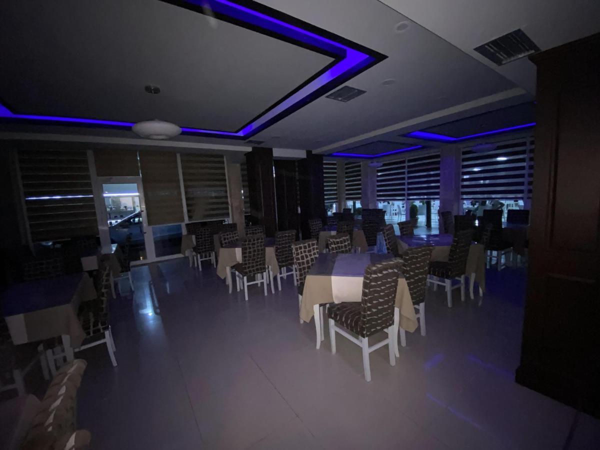 Center Park Hotel Velipoje Ngoại thất bức ảnh