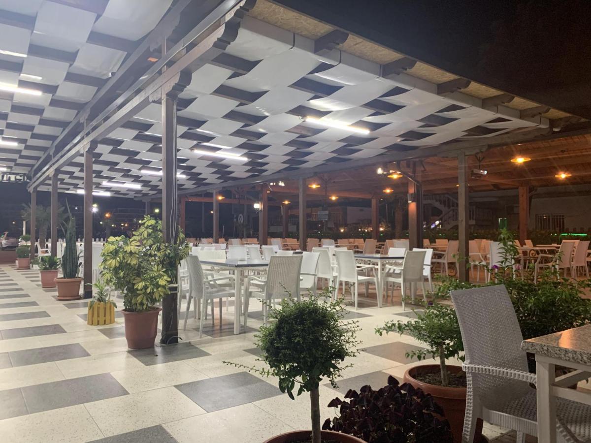 Center Park Hotel Velipoje Ngoại thất bức ảnh