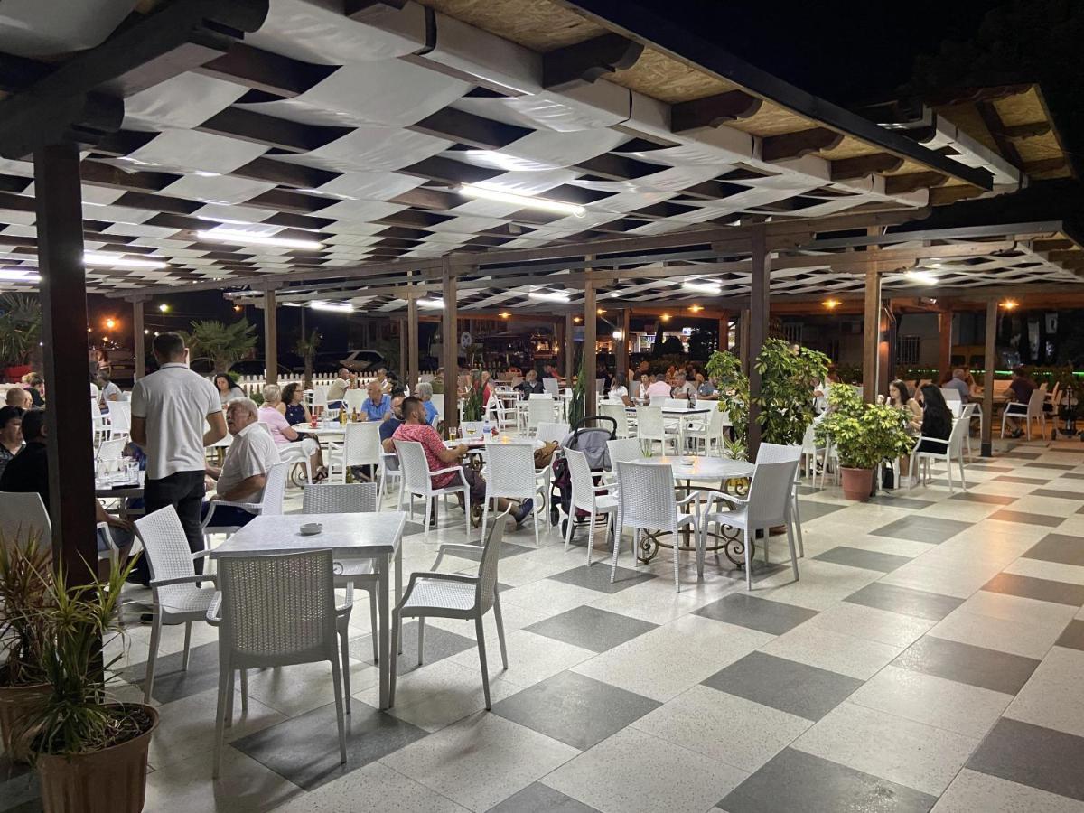 Center Park Hotel Velipoje Ngoại thất bức ảnh