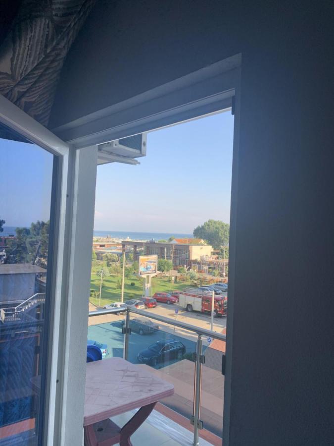 Center Park Hotel Velipoje Ngoại thất bức ảnh