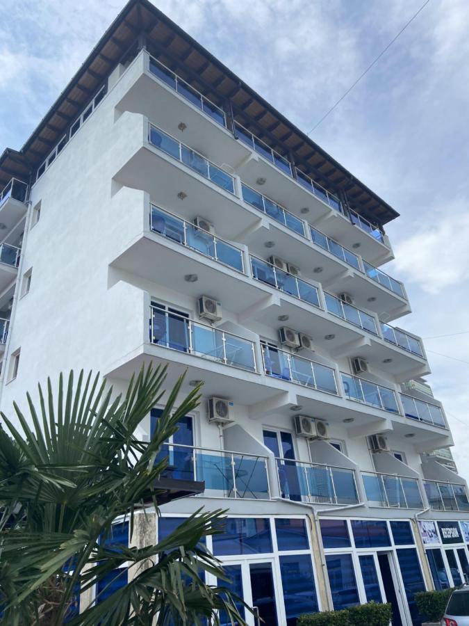 Center Park Hotel Velipoje Ngoại thất bức ảnh