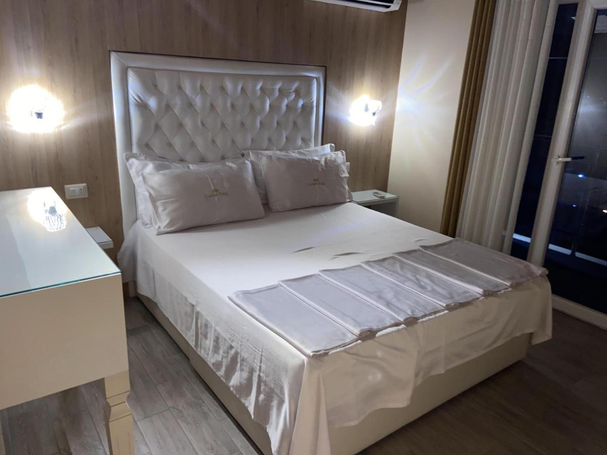 Center Park Hotel Velipoje Ngoại thất bức ảnh