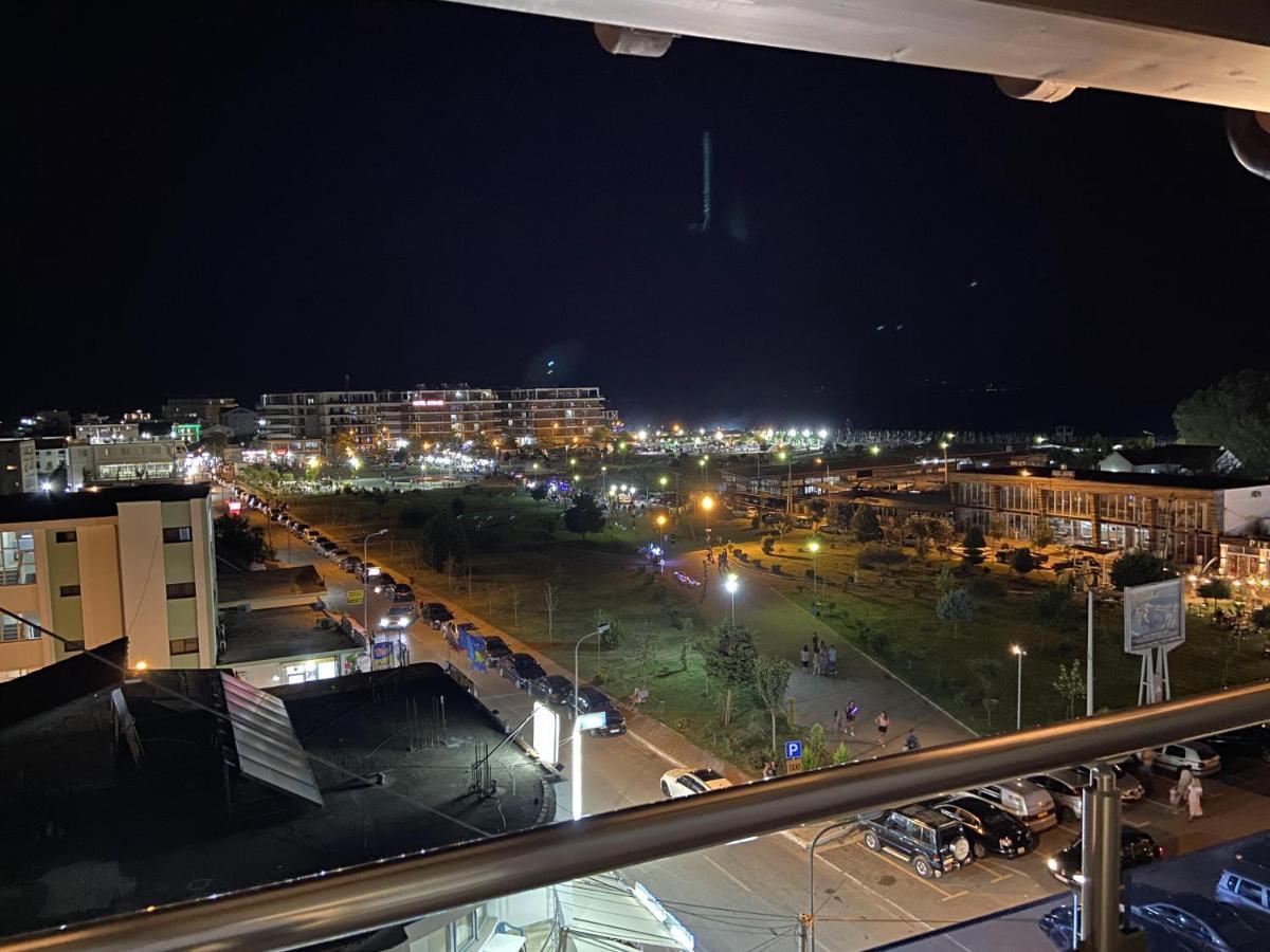 Center Park Hotel Velipoje Ngoại thất bức ảnh