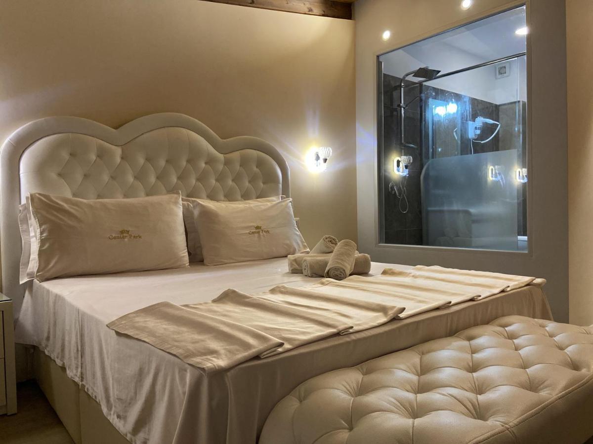 Center Park Hotel Velipoje Ngoại thất bức ảnh