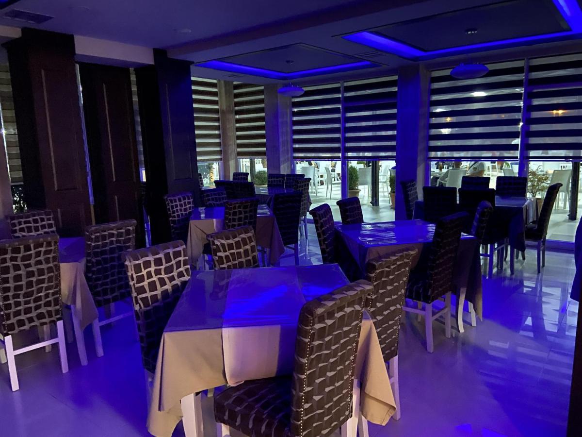 Center Park Hotel Velipoje Ngoại thất bức ảnh