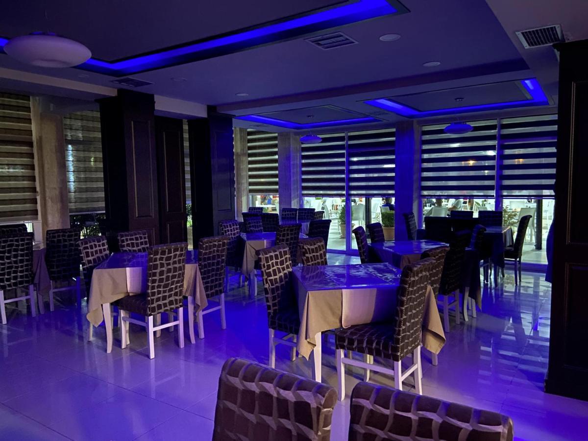 Center Park Hotel Velipoje Ngoại thất bức ảnh
