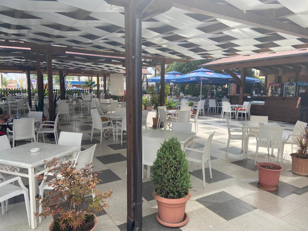 Center Park Hotel Velipoje Ngoại thất bức ảnh